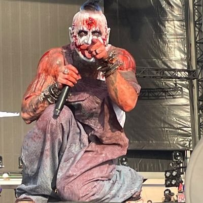 stilldabeast73's profile picture. Father. USAF Vet. PT.  Rugby, Raiders, Lightning, Knicks, BBWs, Single Moms. 
I want you to smile, laugh or think.
#NAFO #HomeSchool
#Chalky #Raiders