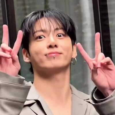 aika7_tvjk's profile picture. army (ctto of my layout 🫶)