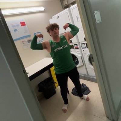 NickFazzini57's profile picture. 5’6 220 Class of 2025 | Manhattan University | Track and Field | Bench 280, Squat 405, Deadlift 410