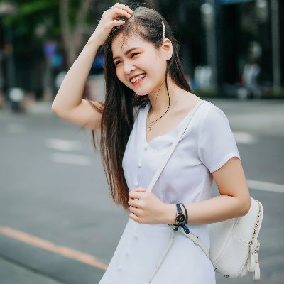 CZenia933's profile picture. 