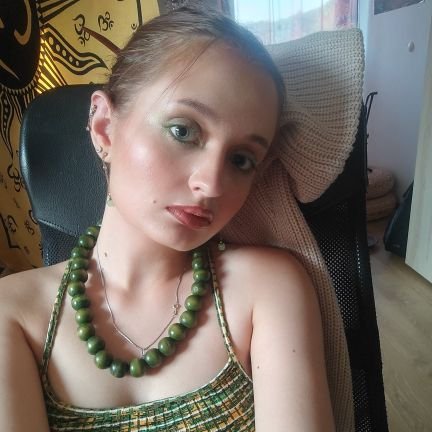 poems_ofmyheart's profile picture. Poems about my soul's chaos ♡