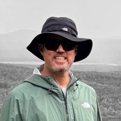 Husband, father (x3), techie & marathoner (x6). World's okayest Tech Lead @Ubisoft. Ex Container Solutions, Genexus. Powered by 🧉