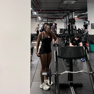 @theshortstacc
