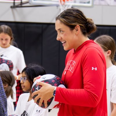 University of Utah WBB Ass. Coach 🤩 Lady Griz Alum 🐻🏀🏐 Former Pro Hooper 🇵🇷