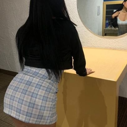 Holi soy Dan 🎂 23 añitos, soy de 🇲🇽 soy esposa sumisa con un esposo con gusto por compartirme y verme con otros 🍆💦🍑 por pequeñas cantidades como putita 💕