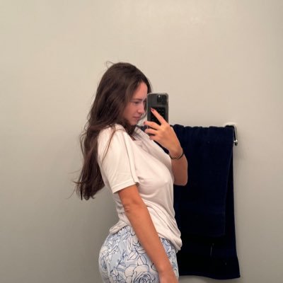 Karan127614021's profile picture. Single and searching