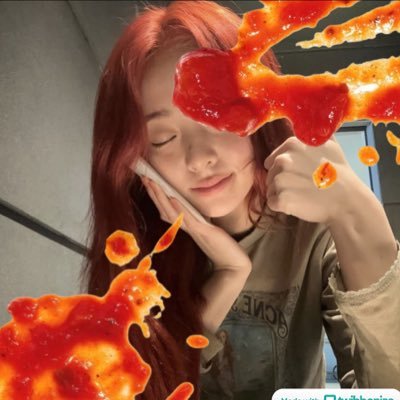 huhssantee's profile picture. A drop that fell in, drip Infuses with my transparent self