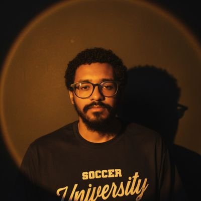 y_alvs's profile picture. Crítico cinematográfico freelancer.
Vivendo sem saber como e existindo sem saber o porquê. Apenas dando um passeio no mundo.
@Flamengo @realmadrid @manutd