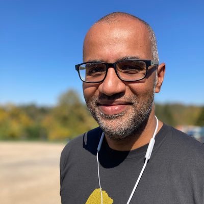 Teacher, Author, Lawyer, Musician, Investor and Poker Player. Founder @davidsoneast / Founder @athletesinnovate / former MD @techstars / Threads @build.4.good