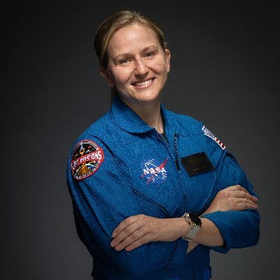 @nasa Astro Candidate Group 24
Mom | Test Pilot | NOAA Corps & Navy Veteran
Flew airplanes, sometimes into Hurricanes