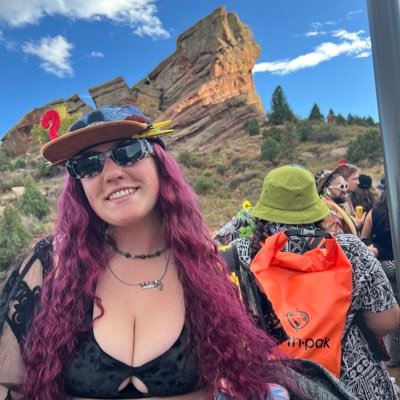 lionkinghail's profile picture. I See You ✺free spirit with a wild heart✺ PUREBREAD CERTIFIED 🥖🍞08~19~2017 rest easy my sweet angel 👵🏻💜04~15~2023 keep me safe bbg🌹🦎 CTF forever 👑