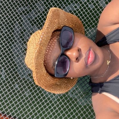 EnkosiBulela's profile picture. Bhaca | ♓️ | Interior Designer | MaKhal’meshe 🌸 |