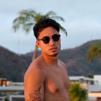 hisyre's profile picture. I help skinny natty guys under 30 build drug-free muscle with 2x workouts per week.