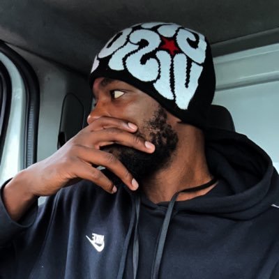 Ami de la paix, partisan de la non-violence ! 🙏🏾 Sacré 93x champion !