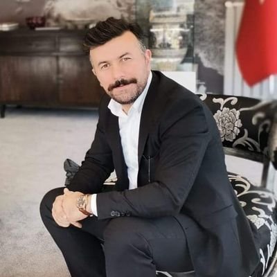 Uyvar önünde bir Türk...
Okur l Düşünür l Yazar l Konuşur l Hûd 112