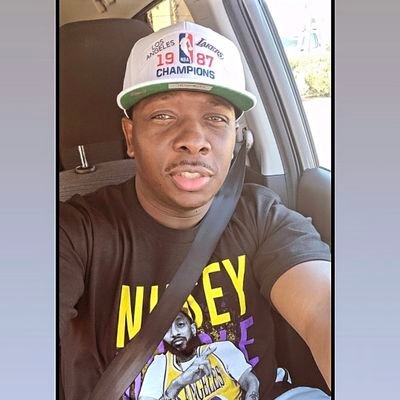 I'm back on Twitter for a brief moment new chapter dont want that toxic energy here to meet new people Angels 🤍❤️⚾️ Packers 🏈💛💚 Lakers 🏀💜💛💙UCLA Bruins