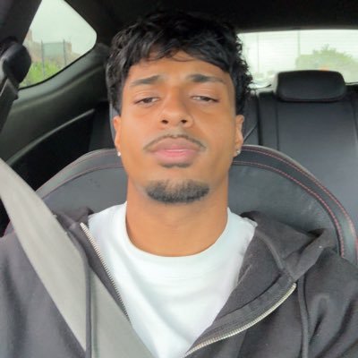 abii's profile picture. I’d do the same thing in a different life