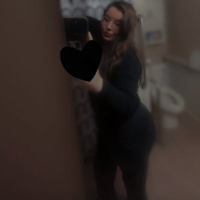 27 | Emma and Otis | osrsn: shealynn | content creator | Founder: @PYCapable EST. 2013 ♡ eternally buffering