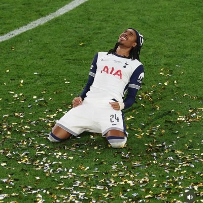 elbendodavies's profile picture. music | spurs | heat | media consumer