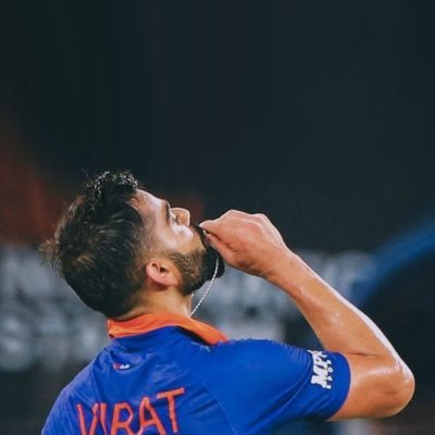 heythismeD's profile picture. obsessing over random fictional characters and changing the pfp accordingly is fun