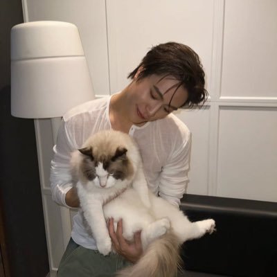 (fan acc) ૮꒰ ˶• ༝ •˶꒱ა ~♡︎ 𝑓𝑜𝑡𝑓𝑜𝑡 ⩨ 𝑝ℎ𝑢𝑝ℎ𝑢 ⩨ 𝑡𝑎𝑡𝑎 ݊ ༝ 🐾⋆ ⑅ ⋆✿