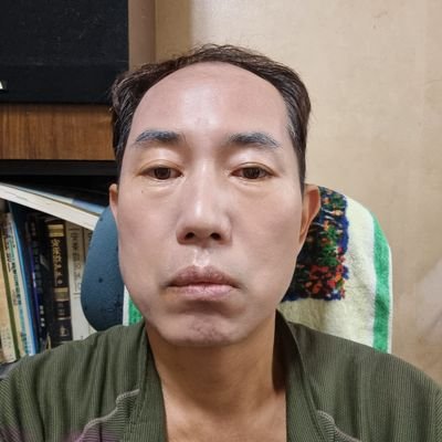 와세다대학전자컴퓨터공학과,전자컴퓨터공학과박사학위대학원졸업 성원넷대표이사재직중,영화,음악,운동,외국어잘하고여행을좋아합니다. 나이:50대중반(맞팔100%)
(사기치는여성분쪽지금지)