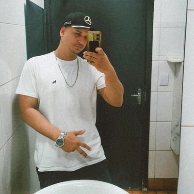 moronhaV's profile picture. error 404