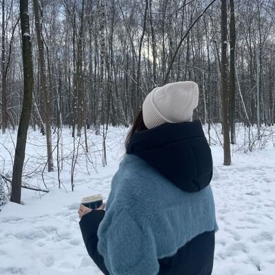 snbolabella's profile picture. النصيحة الأولى والأخيرة ، خلي الكلام يموت جوا منك ، ولا تطالعو .💛 !