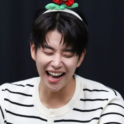 @Corinthians ♡🖤
Maite Perroni🌙
Myungjun 🦊🧡
Lee Dongmin 💙
ASTRO 💜 || fan account