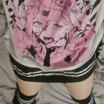 Femboy 🐾 
Any pronouns
18+
Dms open :3