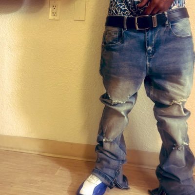 Coo dl freak here for your entertainment fly me to your city. 25$ dm fee $drebo66
