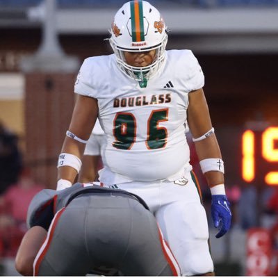 FDHS 🐎, #96, (2 sport athlete 🏈🏀) C/o 2028 DL, GPA: 3.5, 6’2, 255lbs, Email: prestonbates2000@icloud.com, hudl: https://t.co/iJtBK6df0C.
