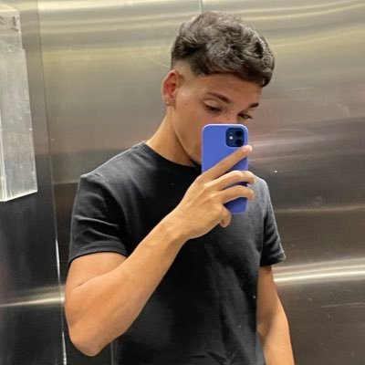 ray_lx07's profile picture. um pouco do meu dia a dia