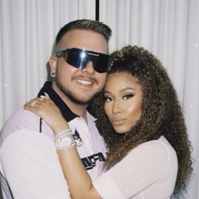 DustlnShane's profile picture. I’m just here for Nicki content