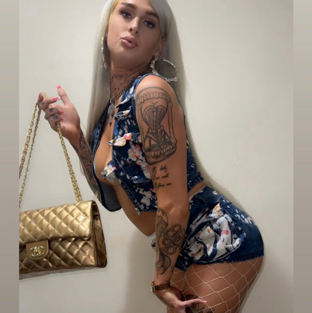 Content creator 🌶️ barber/loctition 💇🏿💇🏼💇🏻💇🏾‍♂️ seamstress 🧵 dancer 💃 T A K E N 2/14/2023💍🌏 https://t.co/OsIYTL0tyf