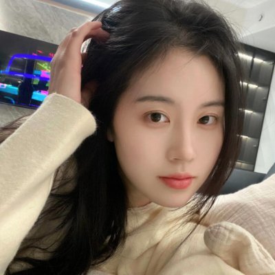 Likes: travelling, fishing, swimming and exploring cultures.