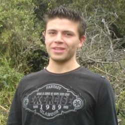 Me llamo Juan Camilo, soy todo un comando del aire.
