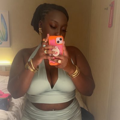 BOY MOM 💙 | LLM LLD LLQ LLN 💗 | Josephine 🕊🩷| Von 🖖🏾🕊️ | #TheKlawHauseCEO 💅🏾 |instagram: x_k.Janee