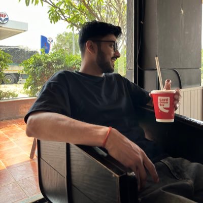 unhinged shitposting and scrolling to see cute cat posts, sports nerd ! love clicking pictures