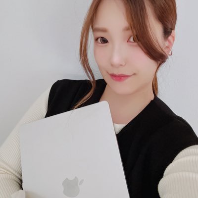 Saki_291423's profile picture.  3児の母🫧LP 特化デザイナー として勉強中 2025.10月よりコンサル受講スタート♡デザインスキルから磨いていきます🤩❤️🔥