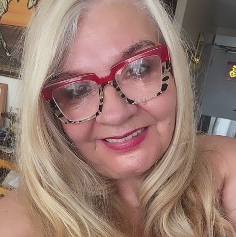 ElenaFerrerxpw's profile picture.