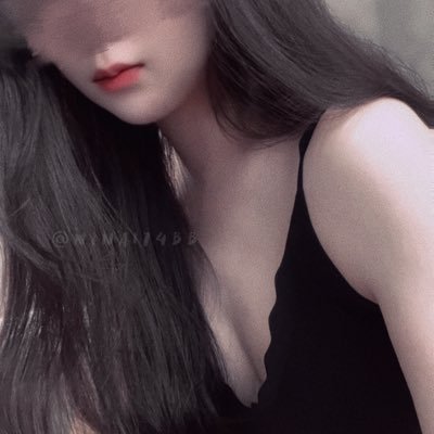 Nina174bb's profile picture. 🧚🏻‍♀️174｜禁認親｜手控｜懶人｜不約🫧｜隨便發發｜只有一個帳號 👄