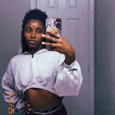 calynnceiaaa's profile picture. -Radiology tech student                                     -Philippians 4:7