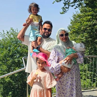 comredamin's profile picture. 