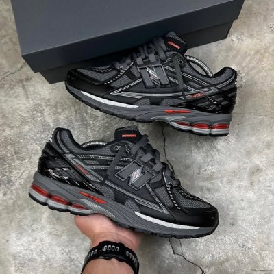 chateaulumier's profile picture. 