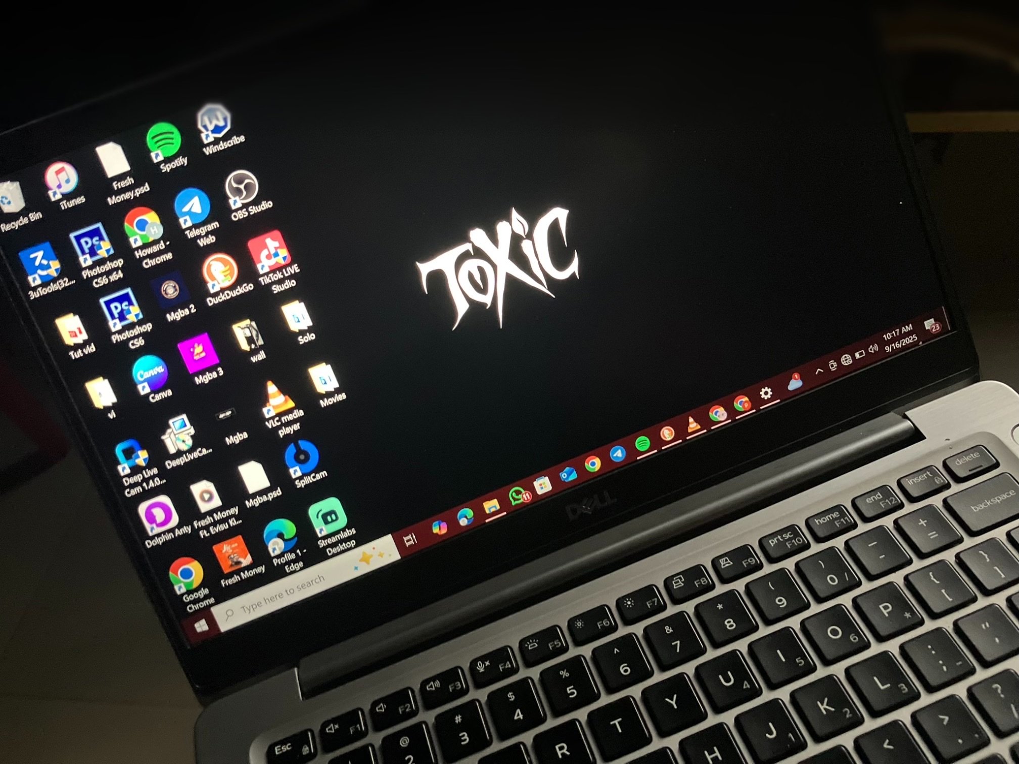 quavsbl2r's profile picture. 