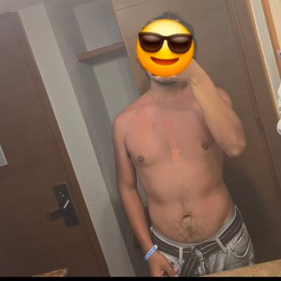 _Rm89G's profile picture. 