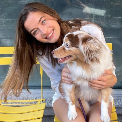 Loves sunsets, good books, and long conversations. Dog mom, independent woman🐾✨