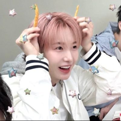𝜗𝜚 ֺ ── #svt﹙🧣🎬﹚
| you can ask me how much i love them 𓂃 ethereal, 一首诗.