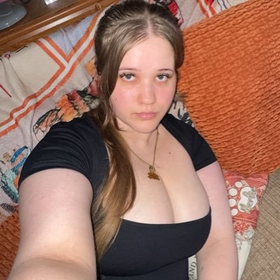 hi, ur big titty gf :) https://t.co/i4wTGNktLm NO PPV 👀